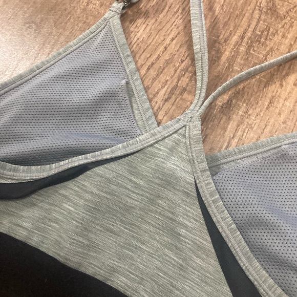Nike Dri fit gray and black Racerback sports bra size small - Picture 6 of 6
